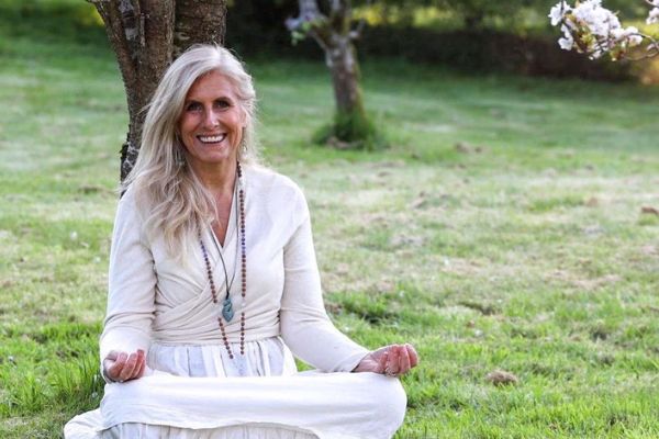Stress Awareness Month – Jo Fellows: Yoga & Wellness Expert Shares The Benefits Of Meditation